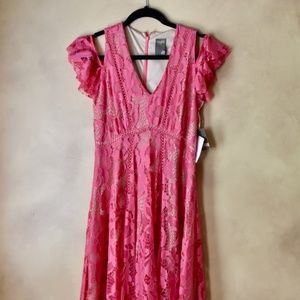 Elegant Pink Lace Taylor Dress